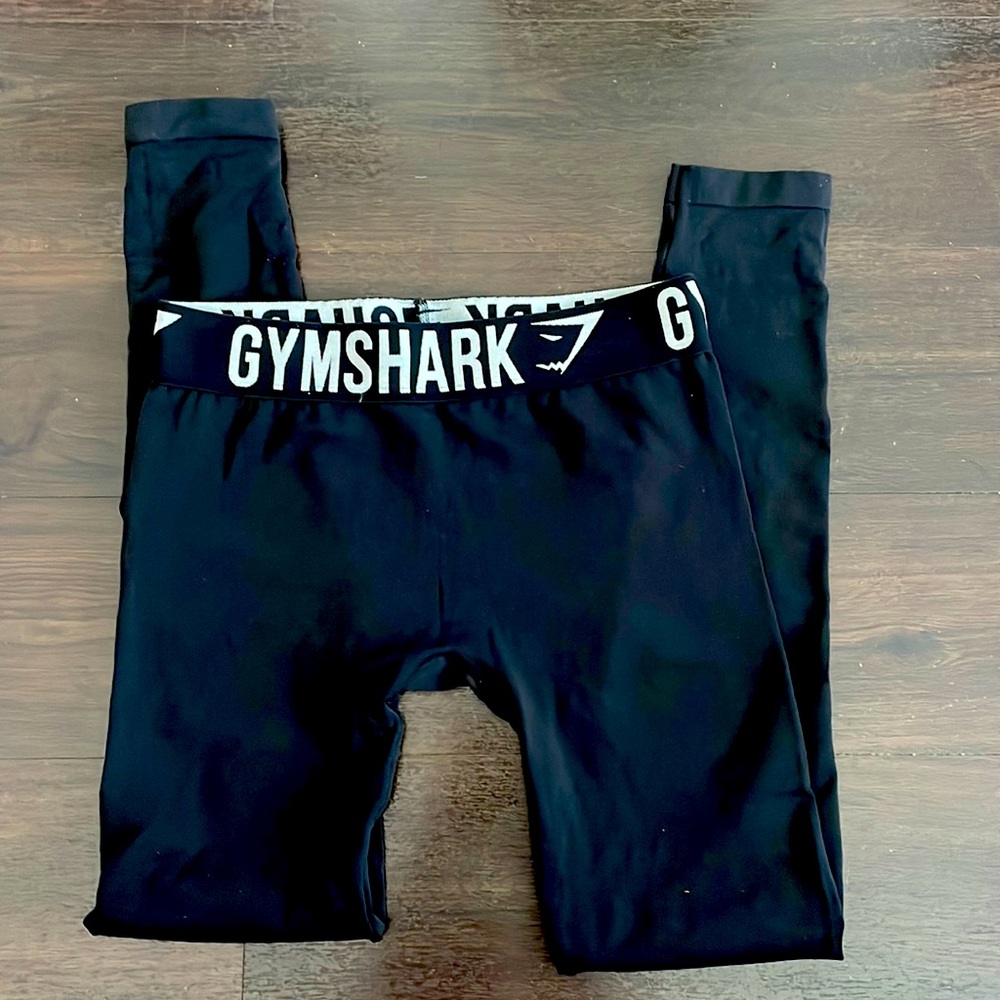 Black Gymshark leggings